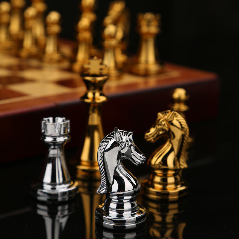 Luxury Metal Chess Set with Retro Wooden Board – Gift Box Edition eprolo