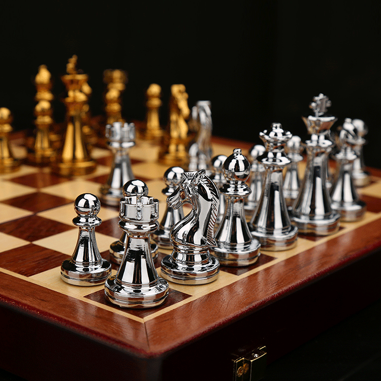 Luxury Metal Chess Set with Retro Wooden Board – Gift Box Edition eprolo